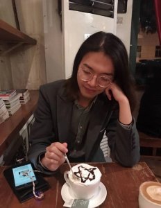 ​海螺人席瑞：情不知所起，一往而深的辩论诗人