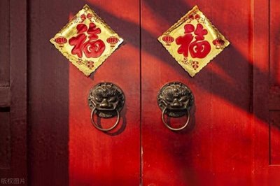 ​网友给前国足主教练李铁写了一副对联，横批已经注定了李铁的结局