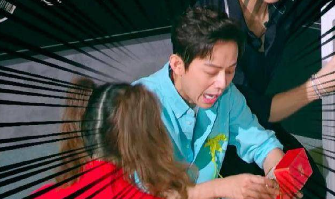 戚薇简介个人资料（“富婆”戚薇，古董香水收藏家，进口矿泉水冲奶粉，她是有何底气）