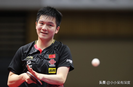 樊振东，天才型运动员，李子君宣布恋情后，为何他却登上热搜榜？