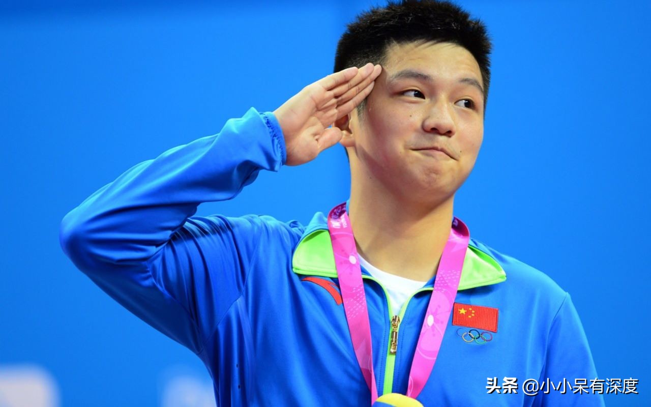 樊振东，天才型运动员，李子君宣布恋情后，为何他却登上热搜榜？
