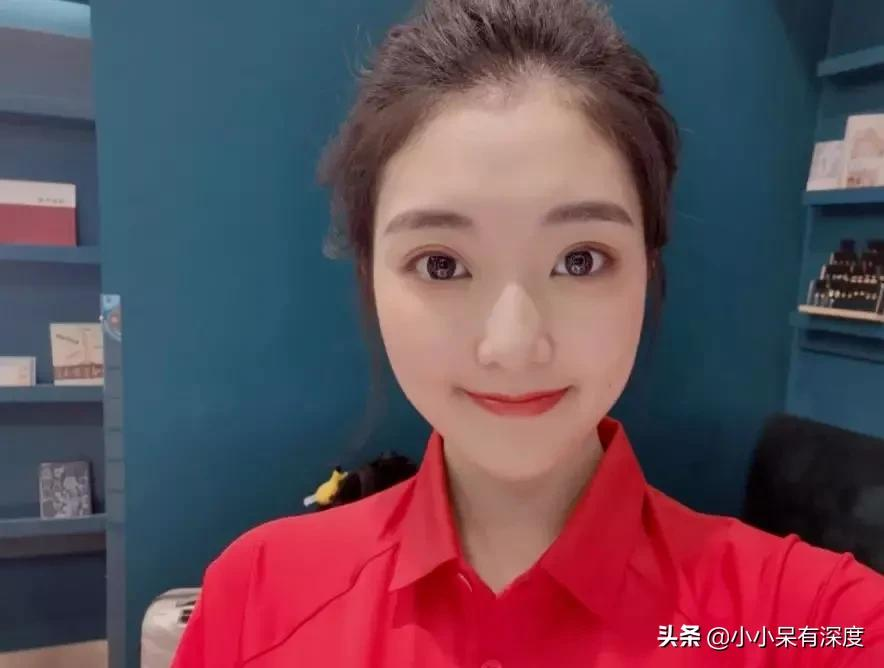 樊振东，天才型运动员，李子君宣布恋情后，为何他却登上热搜榜？