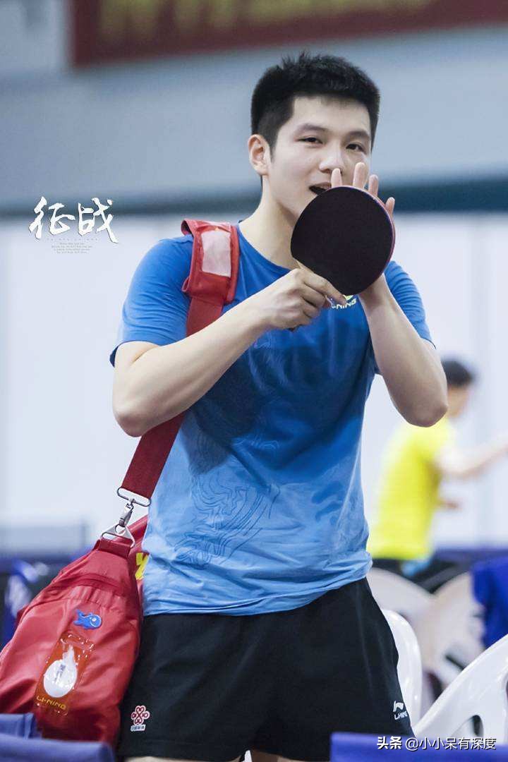 樊振东，天才型运动员，李子君宣布恋情后，为何他却登上热搜榜？