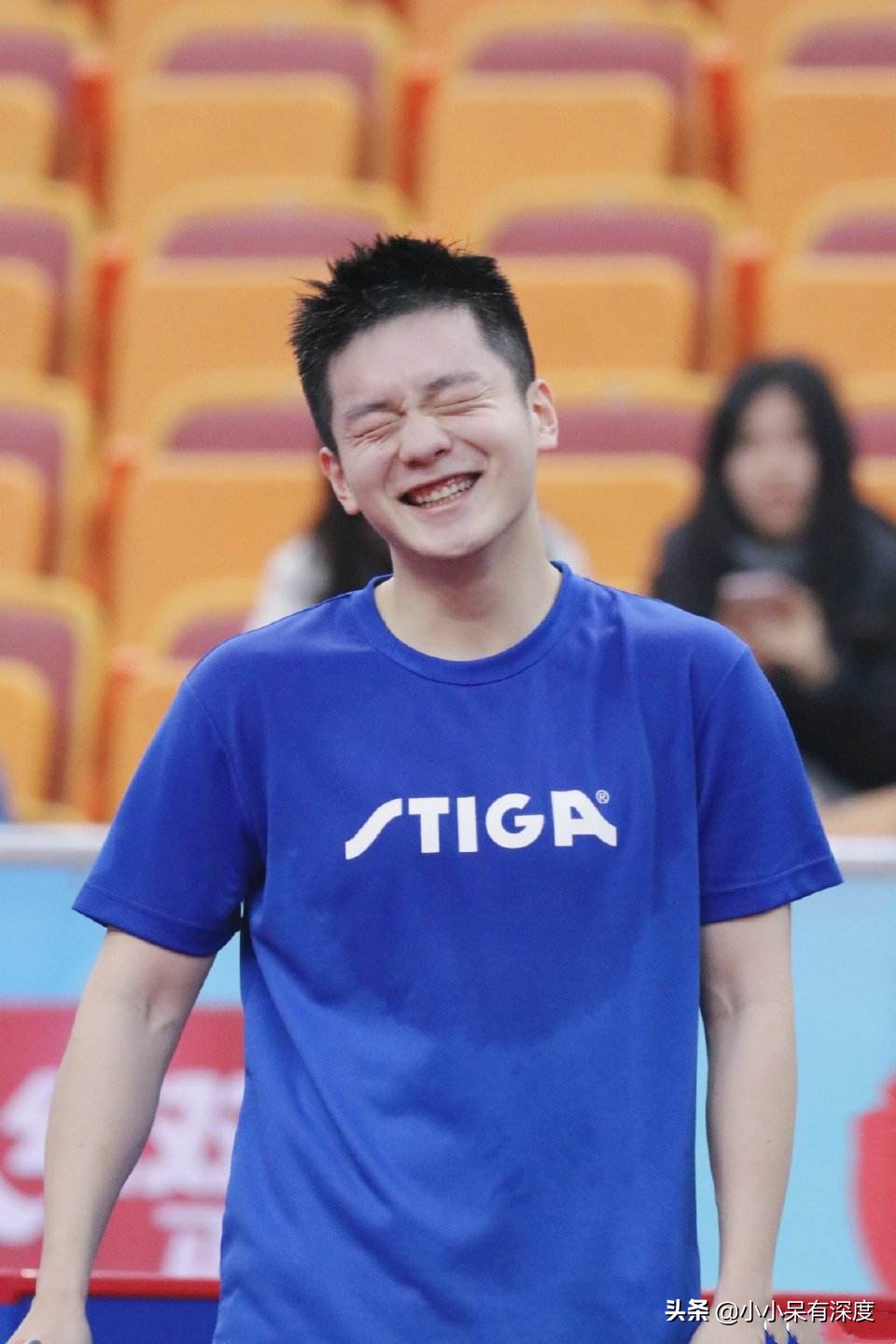樊振东，天才型运动员，李子君宣布恋情后，为何他却登上热搜榜？