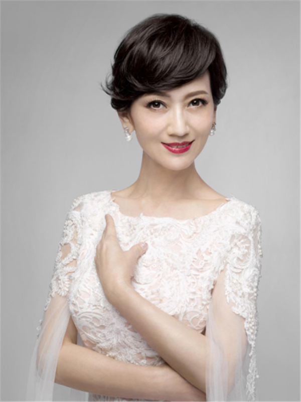 赵雅芝简历个人资料简介（“贵妇”赵雅芝：3个孩子2个爸，被吴君如揭老底，68岁仍话题不断）