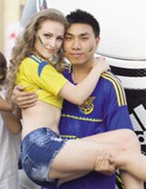 实拍：嫁到中国的乌克兰漂亮小媳妇们