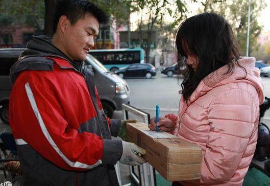 留不住的快递员？双十一后快递员纷纷辞职，真相令人心酸！