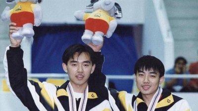 ​国乒“绝代双骄”, 刘国梁和孔令辉的差距究竟在哪?