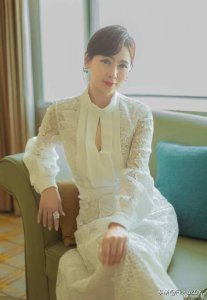 ​挡不住的风情 翁虹