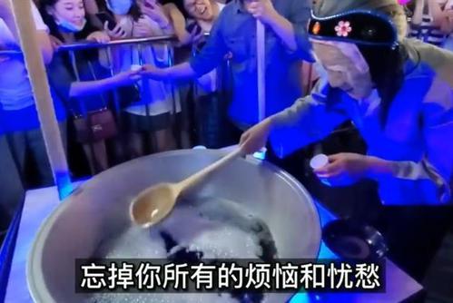孟婆汤摆摊新招式（为何凭一碗孟婆汤引爆地摊市场）(5)