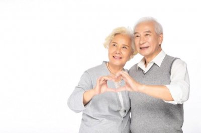 ​夫妻相是怎么形成的？科学依据跟接吻相关