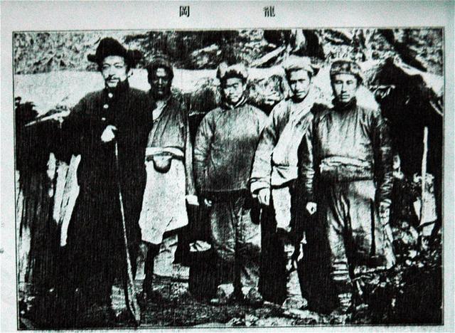 一代民国奇人有多牛？被追捕30年，赏金20万，头部中7枪还能生还