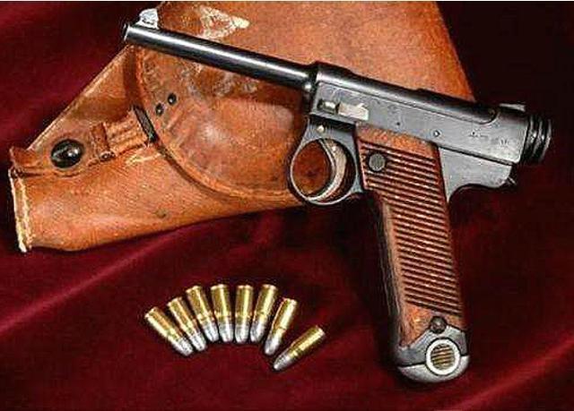 一代民国奇人有多牛？被追捕30年，赏金20万，头部中7枪还能生还