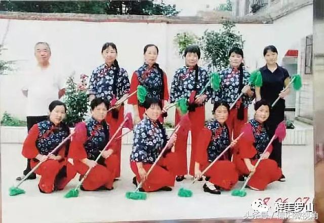 河南省信阳各县豫剧团怎么样了（从时代宠儿到默默无闻）(19)