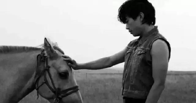 赵雷：唱给内心谁人无奈长大的孩子