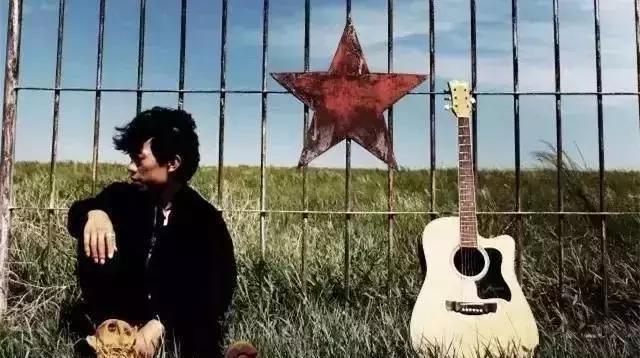 赵雷：唱给内心谁人无奈长大的孩子