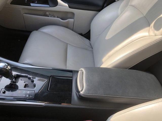 丰田经典作，最后的绝唱，末代雷克萨斯is250-