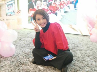 ​“香港艳星的最后倔强”，51岁颜仟汶曝近况，容颜青春，依旧撩人