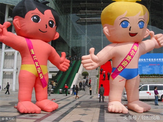 山东青岛:一组海尔兄弟的搞笑老图片,还是他们俩看的顺眼可爱