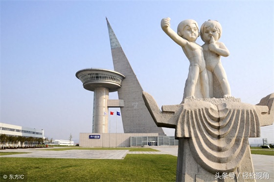 山东青岛:一组海尔兄弟的搞笑老图片,还是他们俩看的顺眼可爱