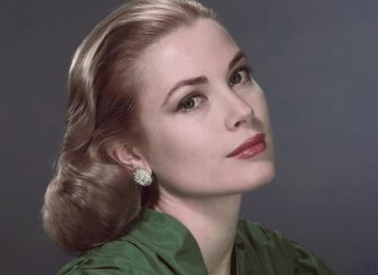 全球最漂亮的女人前十位 离世依然人气不减