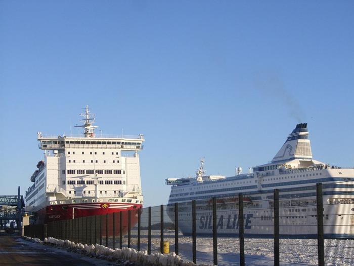 世界上最靠北的首都之一，与中国之间只隔着一个国家