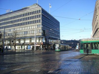 ​世界上最靠北的首都之一，与中国之间只隔着一个国家