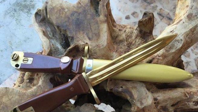 全球最好的4把军用匕首，第一把长相怪异，第四把国产有独一无二