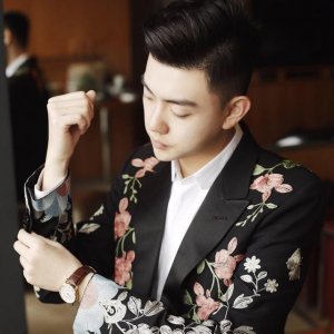 ​行走的荷尔蒙！＂长腿欧巴＂抖音主播子豪自爆一直坚持健身