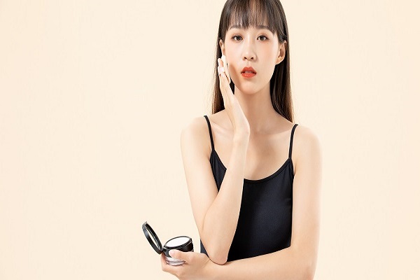 植村秀塑颜光感粉底液怎么样 植村秀塑颜光感粉底液好用吗