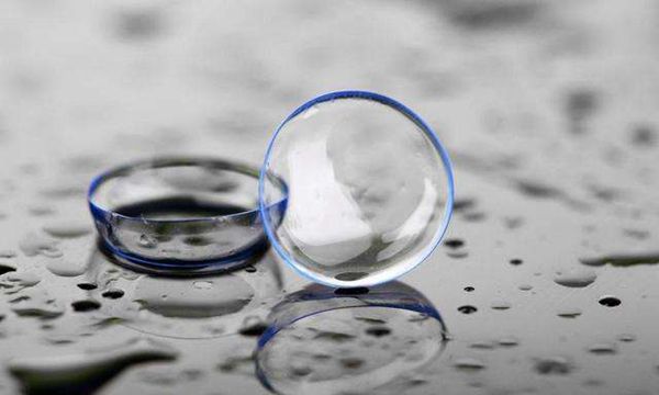 远视戴隐形眼镜好不好（远视眼如何治疗）(6)_