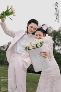 ​拍婚纱照得多少钱（拍一套婚纱照大概要多少钱）