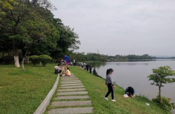 东莞有什么好玩的地方（松山湖风景区值得去吗）(1)_