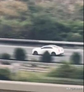 ​凯迪拉克追高铁事件原因（凯迪拉克能追高铁）