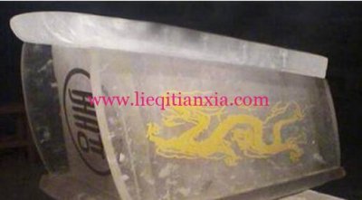 ​80年代黄河透明棺材事件，破解透明棺材最后的谜底