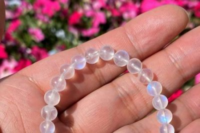 ​施华洛月光石手链正确戴法