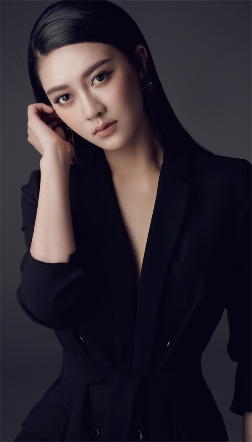 逯恣祯有谁知道这三字读什么