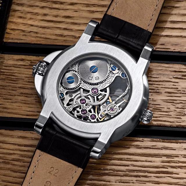 男人一般戴什么表适合（男人戴表是对生活的态度）(8)