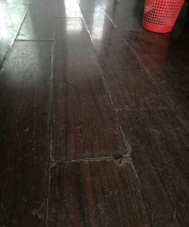 木质地板被烧黑一块有补救方法吗