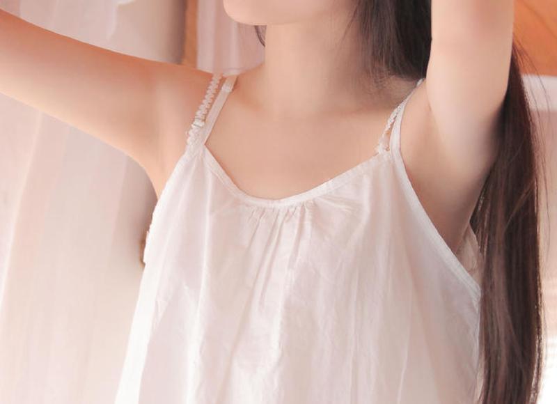 分手后眼神分析，他看你的眼神里再也没有光