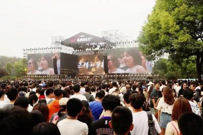 ​高歌的长江 点燃城市热情