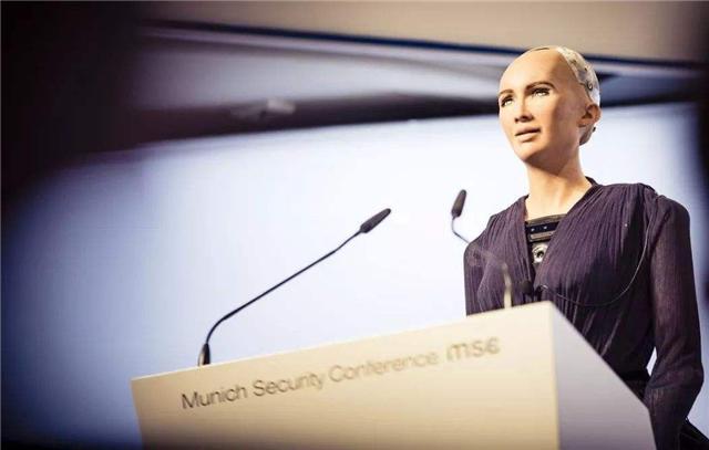 人工智能索菲亚毁灭人类完整（我将会毁灭人类）(6)