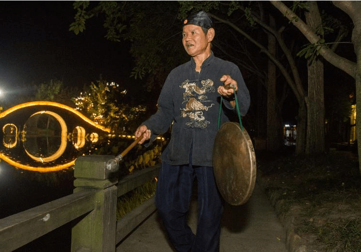 天干物燥,小心火烛什么意思(为什么要喊天干物燥小心火烛)