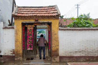 ​老人名下的宅基地房屋过户给子女，主要可以通过以下这3种方式！