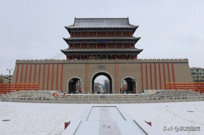 ​组图丨雪打红灯笼