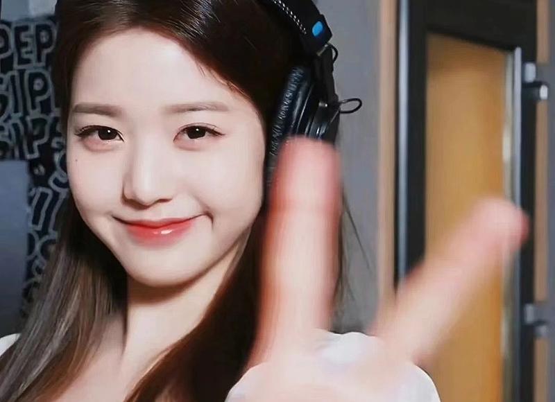 属龙天秤座男生的颜值、学识、个性全都上线