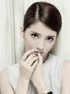 ​盘点5大93年出生的女明星，图2已嫁入天王家，图3和影帝结婚