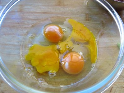 ​荷包鸡蛋冷水下锅还是热水下锅 水荷包蛋冷水下锅还是沸水下锅