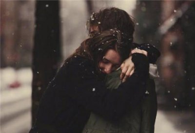 ​爱女朋友但是吵架怎么哄