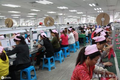 ​为什么富士康全年都在大量招聘临时工，工资到底如何嘞？